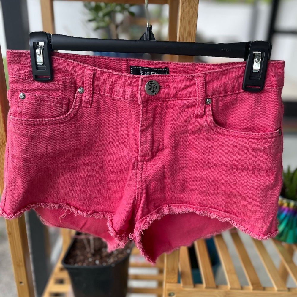 ☀️Sts Blue Denim Dark Pink Shorts, Raw Edge Hem, 5 Pocket, Size: 3, Perfect Fit